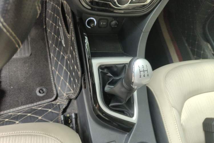 Used CHANGAN Alsvin V7 2016 1.6L Manual Joyride Model China V Standard Gear Lever