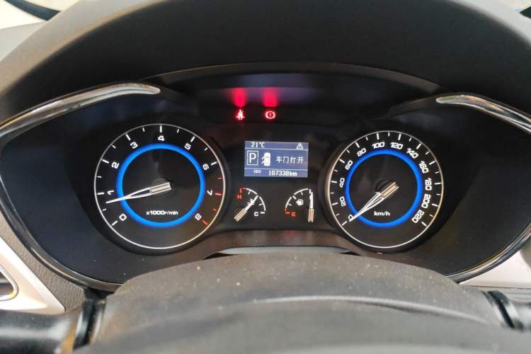 Used CHANGAN Alsvin V7 2016 1.6L Automatic Enjoyment Model China V Standard Odometer Close Up