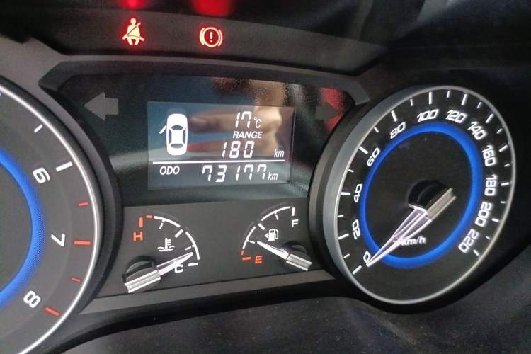 Used CHANGAN Alsvin V7 2016 1.6L Manual Enjoyment Model China V Standard Odometer Close Up