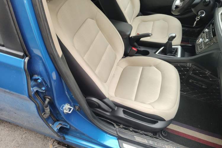 Used CHANGAN Alsvin V7 2016 1.6L Manual Joyride Model China V Standard Right Front Seat