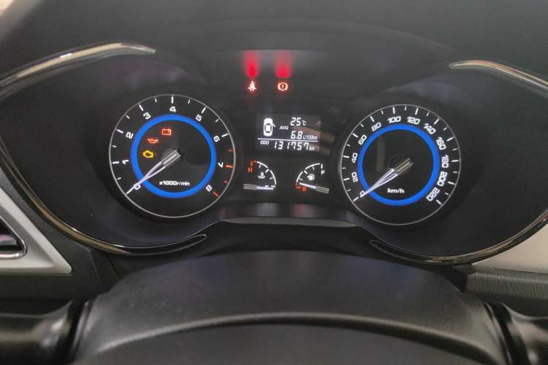 Used CHANGAN Alsvin V7 2016 1.6L Manual Enjoyment Model China V Standard Odometer Close Up