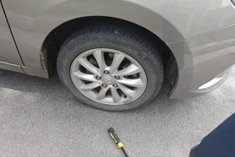 Used CHANGAN Alsvin V7 2016 1.6L Manual LeShang Model China V Standard Right Front Wheel Hub