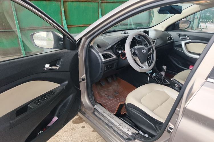 Used CHANGAN Alsvin V7 2016 1.6L Manual Enjoyment Model China IV Standard Driver Seat