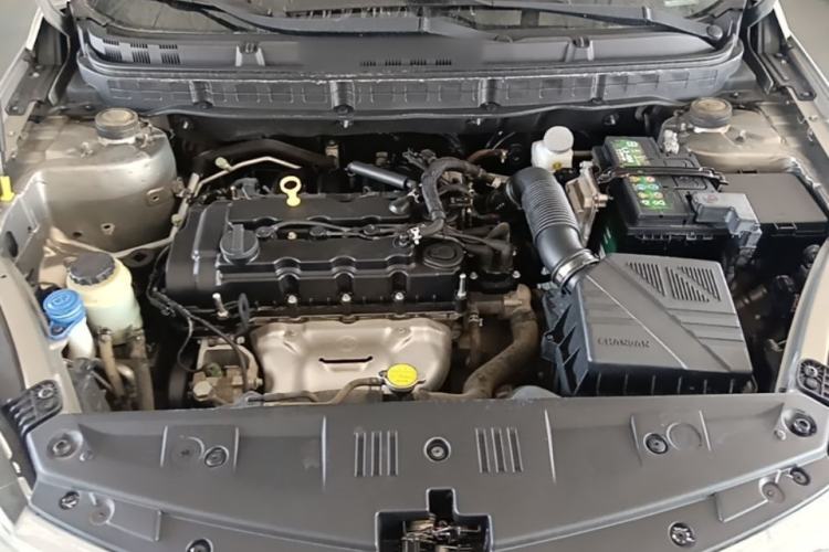 Used CHANGAN Alsvin V7 2016 1.6L Manual LeShang Model China V Standard Engine Bay