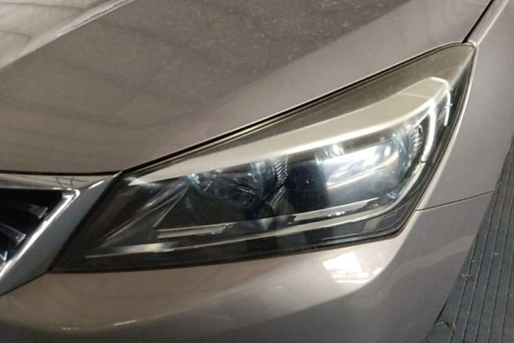 Used CHANGAN Alsvin V7 2016 1.6L Manual LeShang Model China V Standard Left Front Headlight