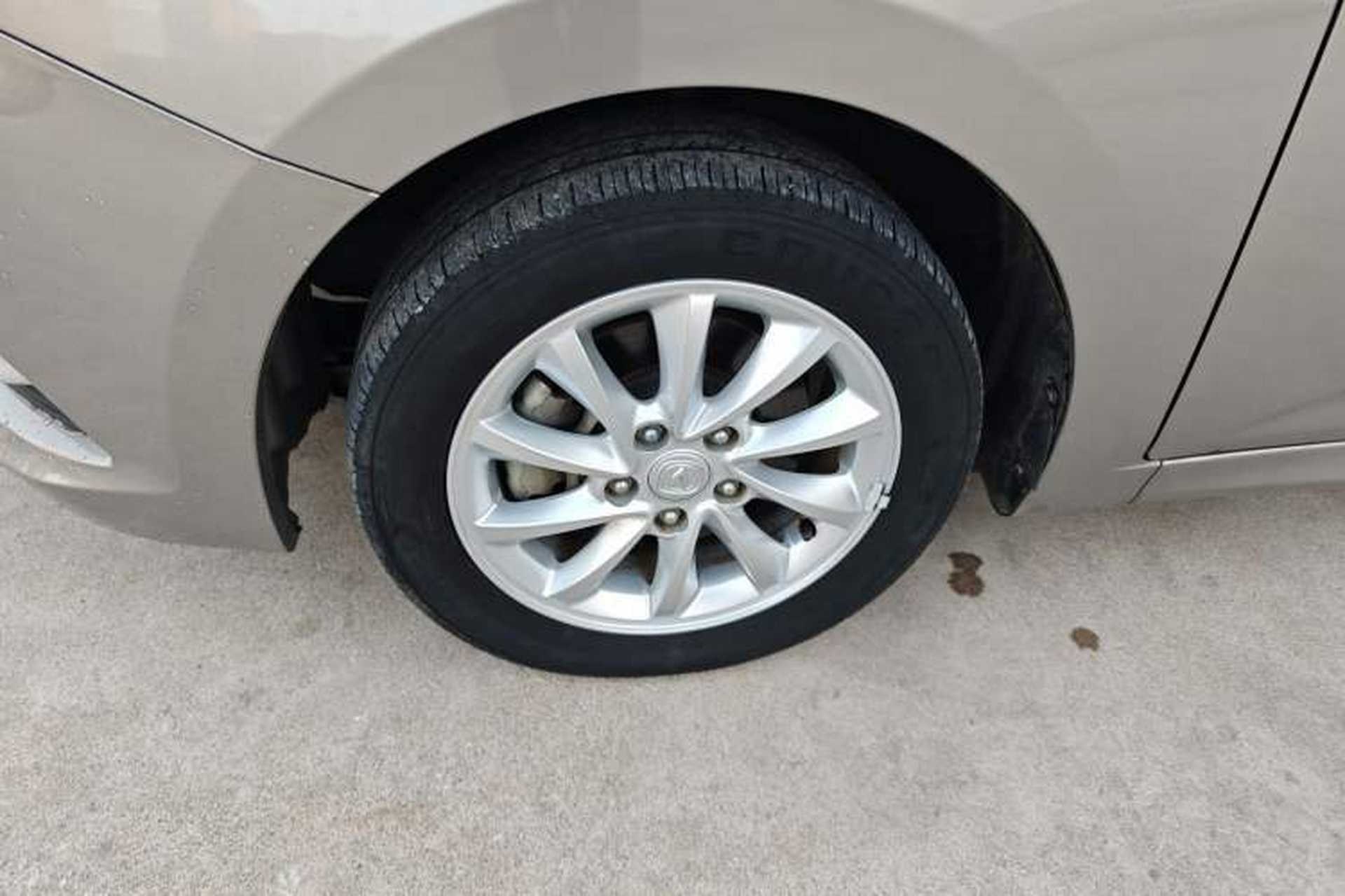 Used CHANGAN Alsvin V7 2016 1.6L Manual LeShang Model China V Standard Left Front Wheel Hub