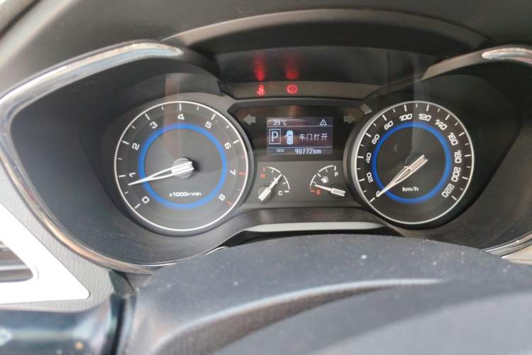 Used CHANGAN Alsvin V7 2016 1.6L Automatic Enjoyment Model China V Standard Odometer Close Up