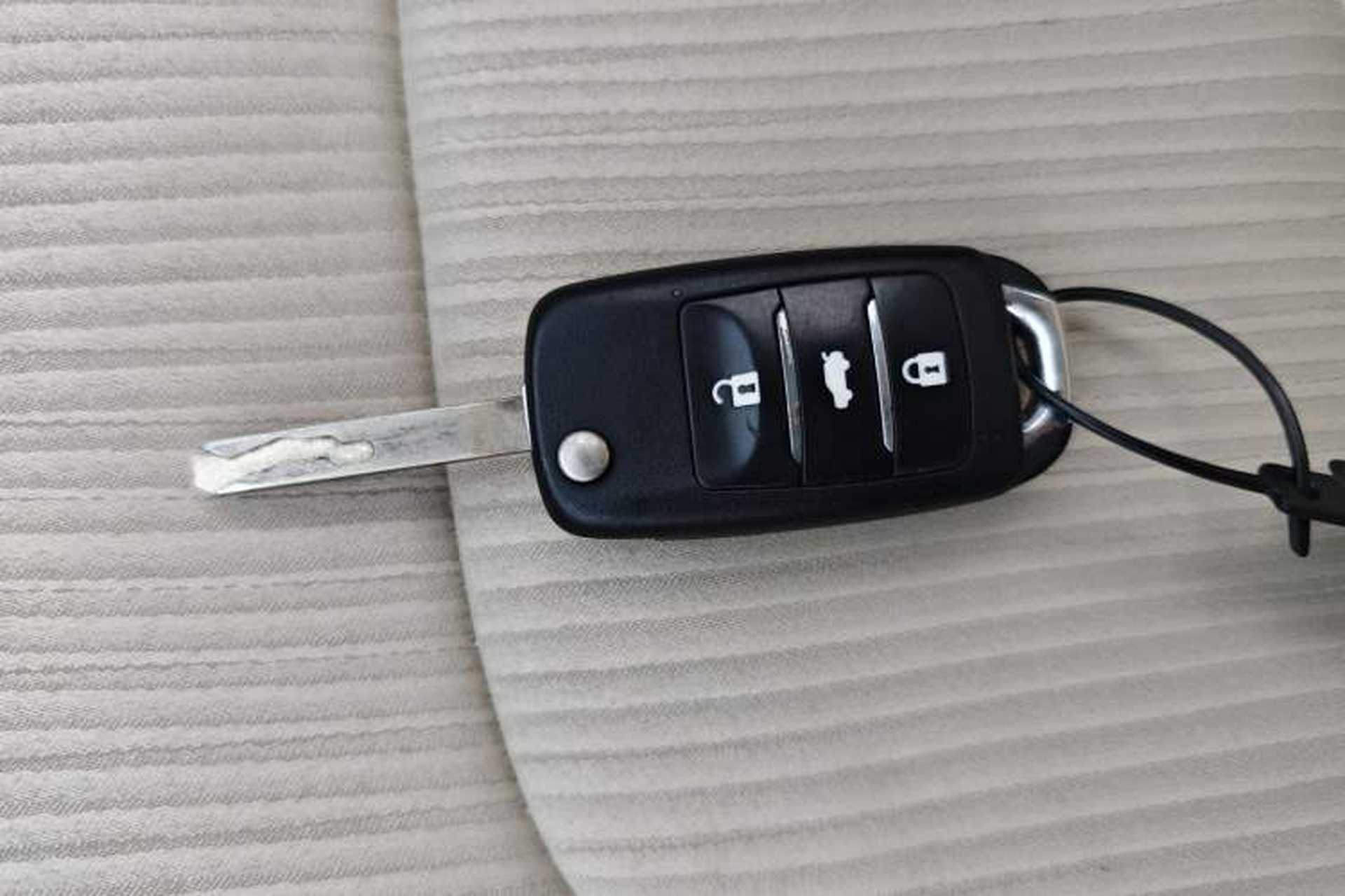 Used CHANGAN Alsvin V7 2016 1.6L Manual LeShang Model China V Standard Vehicle Key