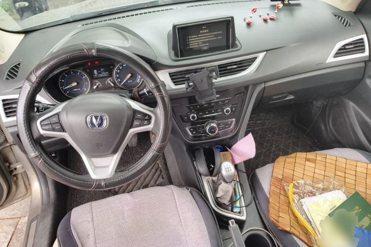 Used CHANGAN Alsvin V7 2016 1.6L Manual Enjoyment Model China IV Standard Center Console
