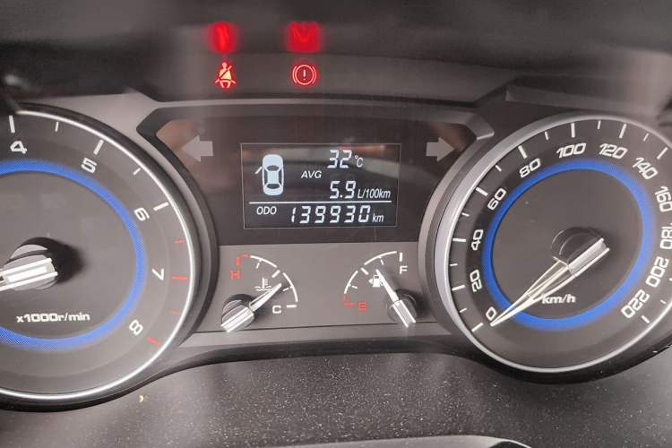 Used CHANGAN Alsvin V7 2016 1.6L Manual Enjoyment Model China IV Standard Odometer Close Up