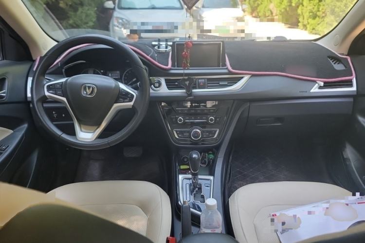 Used CHANGAN Alsvin V7 2016 1.6L Automatic Joyful Model China IV Standard Center Console