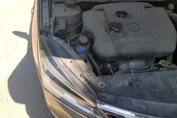 Used CHANGAN Alsvin V7 2016 1.6L Automatic Joyful Model China IV Standard Engine Bay Right