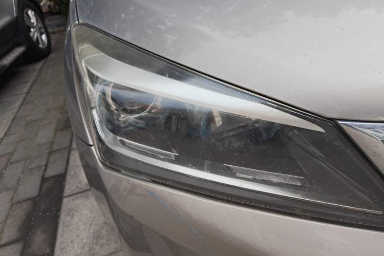 Used CHANGAN Alsvin V7 2016 1.6L Manual LeShang Model China V Standard Right Front Headlight