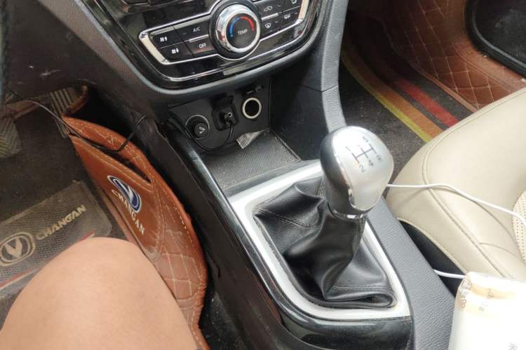 Used CHANGAN Alsvin V7 2016 1.6L Manual Enjoyment Model China V Standard Gear Lever