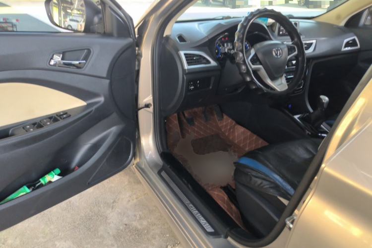 Used CHANGAN Alsvin V7 2016 1.6L Manual LeShang Model China IV Standard Driver Seat