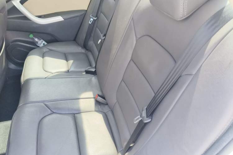 Used CHANGAN Alsvin V7 2016 1.0T Manual Jingchi Elite Model Left Rear Seat
