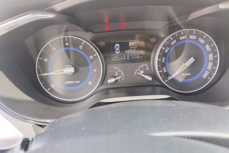 Used CHANGAN Alsvin V7 2016 1.0T Manual Jingchi Elite Model Odometer Close Up