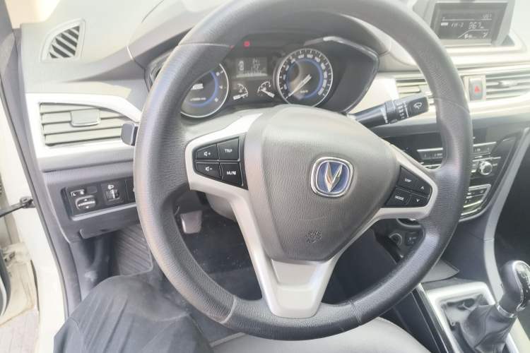 Used CHANGAN Alsvin V7 2016 1.0T Manual Jingchi Elite Model Steering Wheel