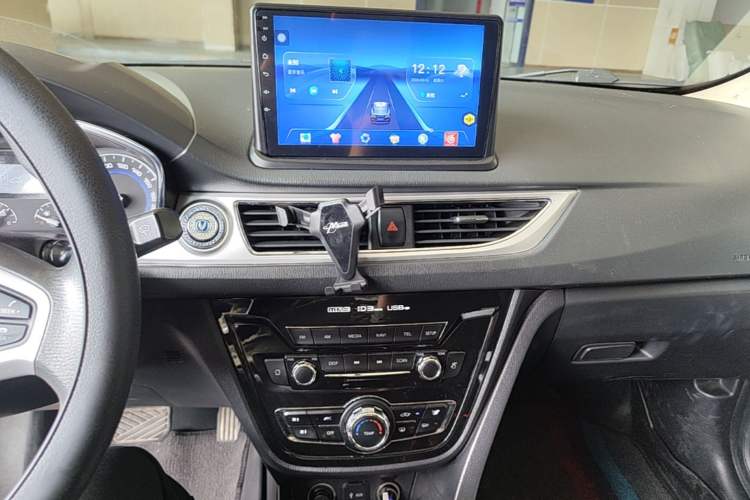 Used CHANGAN Alsvin V7 2016 1.6L Automatic Enjoyment Model China V Standard Audio And AC Panel