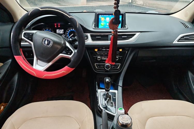 Used CHANGAN Alsvin V7 2016 1.6L Automatic Enjoyment Model China V Standard Center Console