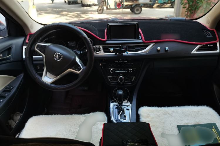 Used CHANGAN Alsvin V7 2016 1.6L Automatic Fun Model China V Standard Center Console