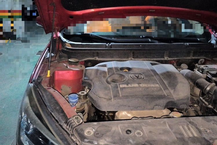 Used CHANGAN Alsvin V7 2016 1.6L Manual Fun Edition China IV Engine Bay Right