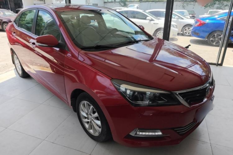 Used CHANGAN Alsvin V7 2016 1.6L Automatic Enjoyment Model China V Standard Front Right 45 Deg