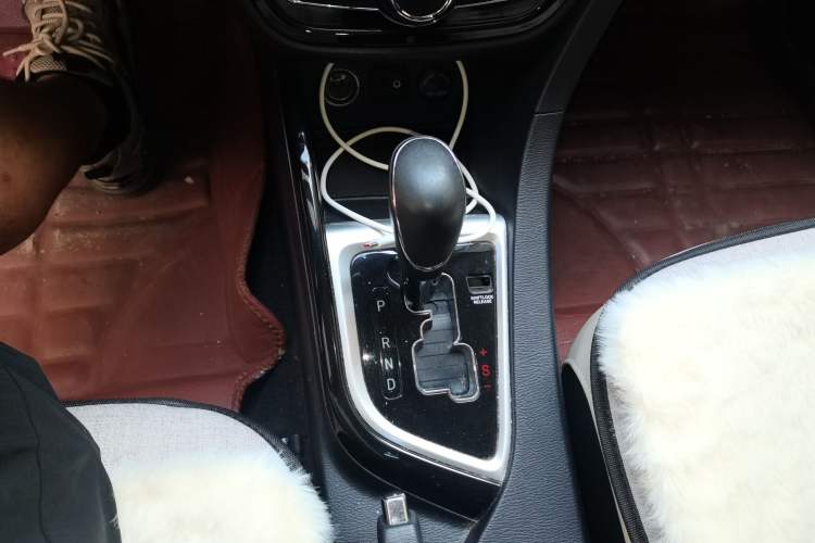 Used CHANGAN Alsvin V7 2016 1.6L Automatic Fun Model China V Standard Gear Lever