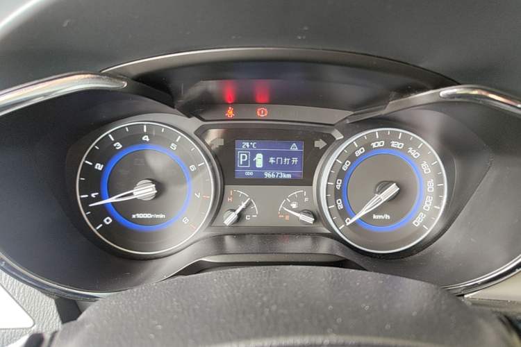 Used CHANGAN Alsvin V7 2016 1.6L Automatic Enjoyment Model China V Standard Instrument Cluster