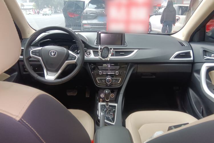 Used CHANGAN Alsvin V7 2016 1.6L Automatic Enjoyment Model China V Standard Interior 3