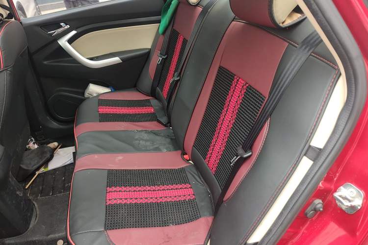 Used CHANGAN Alsvin V7 2016 1.6L Automatic Enjoyment Model China V Standard Interior 4