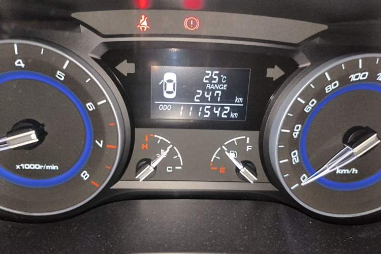 Used CHANGAN Alsvin V7 2016 1.6L Manual Fun Edition China IV Odometer Close Up