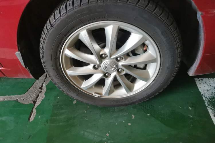Used CHANGAN Alsvin V7 2016 1.6L Manual Enjoyment Model China IV Standard Right Front Wheel Hub