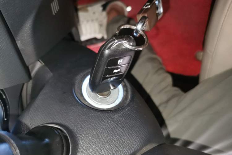 Used CHANGAN Alsvin V7 2016 1.6L Manual Enjoyment Model China IV Standard Vehicle Key