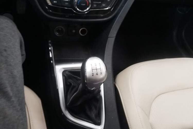 Used CHANGAN Alsvin V7 2016 1.6L Manual Enjoyment Model China V Standard Gear Lever