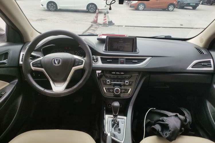 Used CHANGAN Alsvin V7 2016 1.6L Automatic Enjoyment Model China V Standard Interior 2