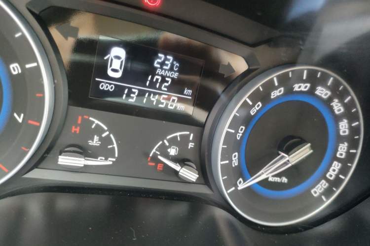 Used CHANGAN Alsvin V7 2016 1.6L Manual LeShang Model China V Standard Odometer Close Up