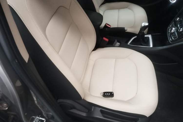 Used CHANGAN Alsvin V7 2016 1.6L Manual Enjoyment Model China V Standard Right Front Seat