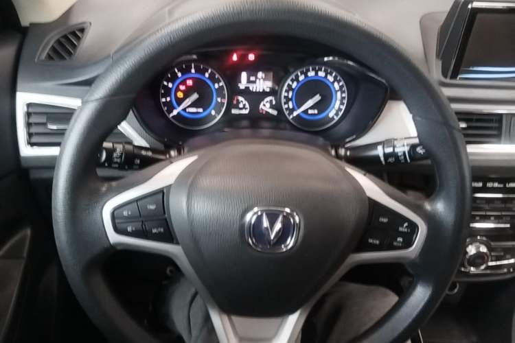 Used CHANGAN Alsvin V7 2016 1.6L Manual Enjoyment Model China V Standard Steering Wheel
