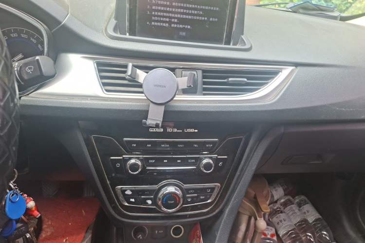 Used CHANGAN Alsvin V7 2016 1.6L Manual Enjoyment Model China IV Standard Audio And AC Panel