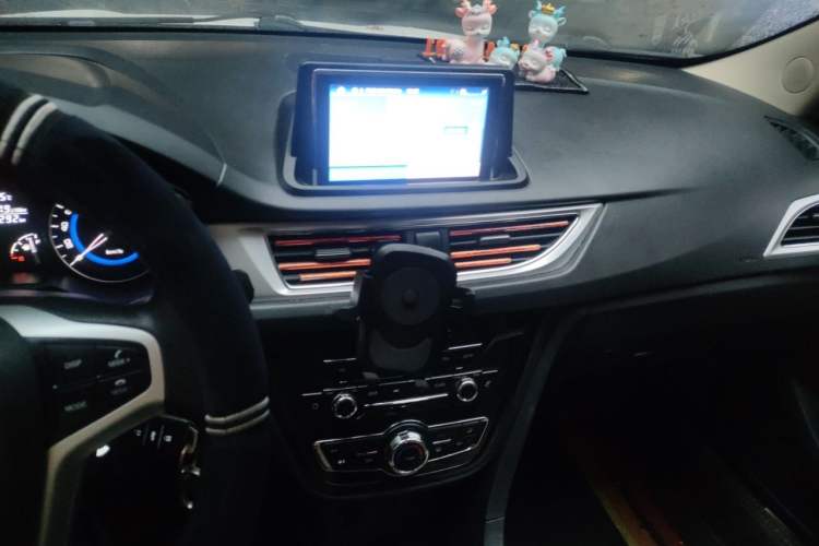 Used CHANGAN Alsvin V7 2016 1.6L Manual Enjoyment Model China V Standard Audio And AC Panel