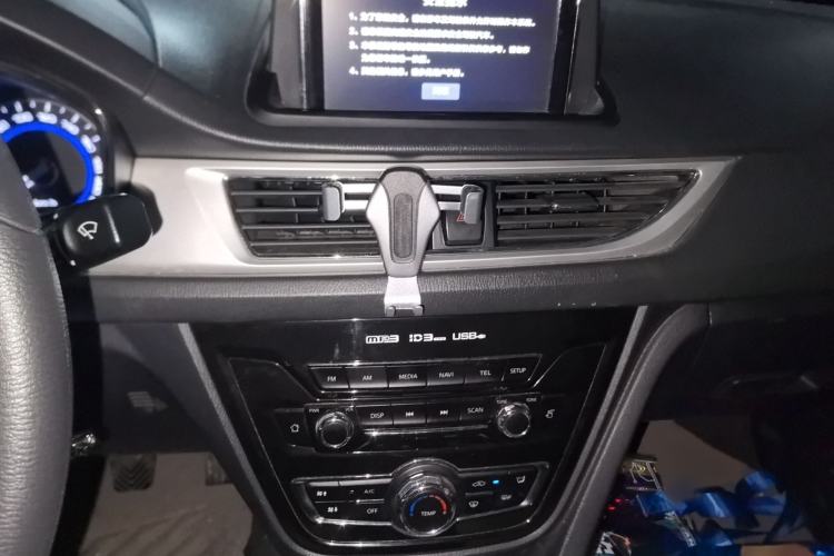 Used CHANGAN Alsvin V7 2016 1.6L Manual Enjoyment Model China V Standard Audio And AC Panel