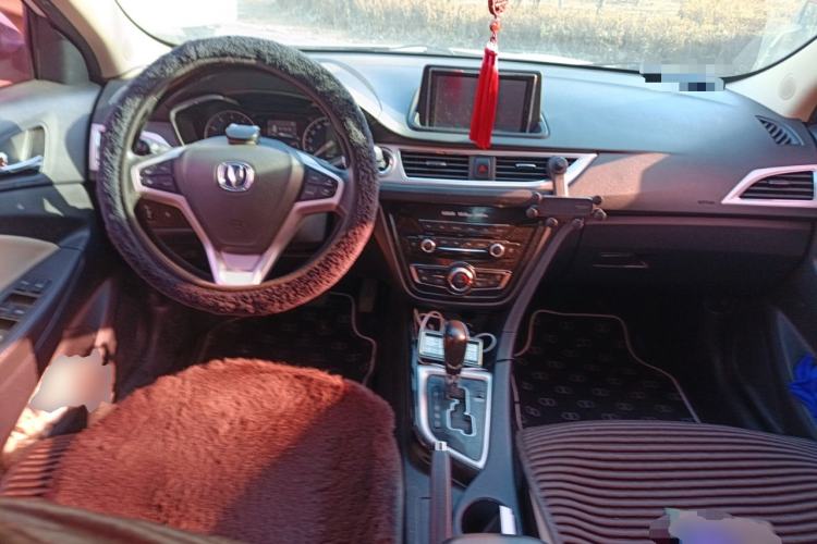Used CHANGAN Alsvin V7 2016 1.6L Automatic Enjoyment Model China V Standard Center Console