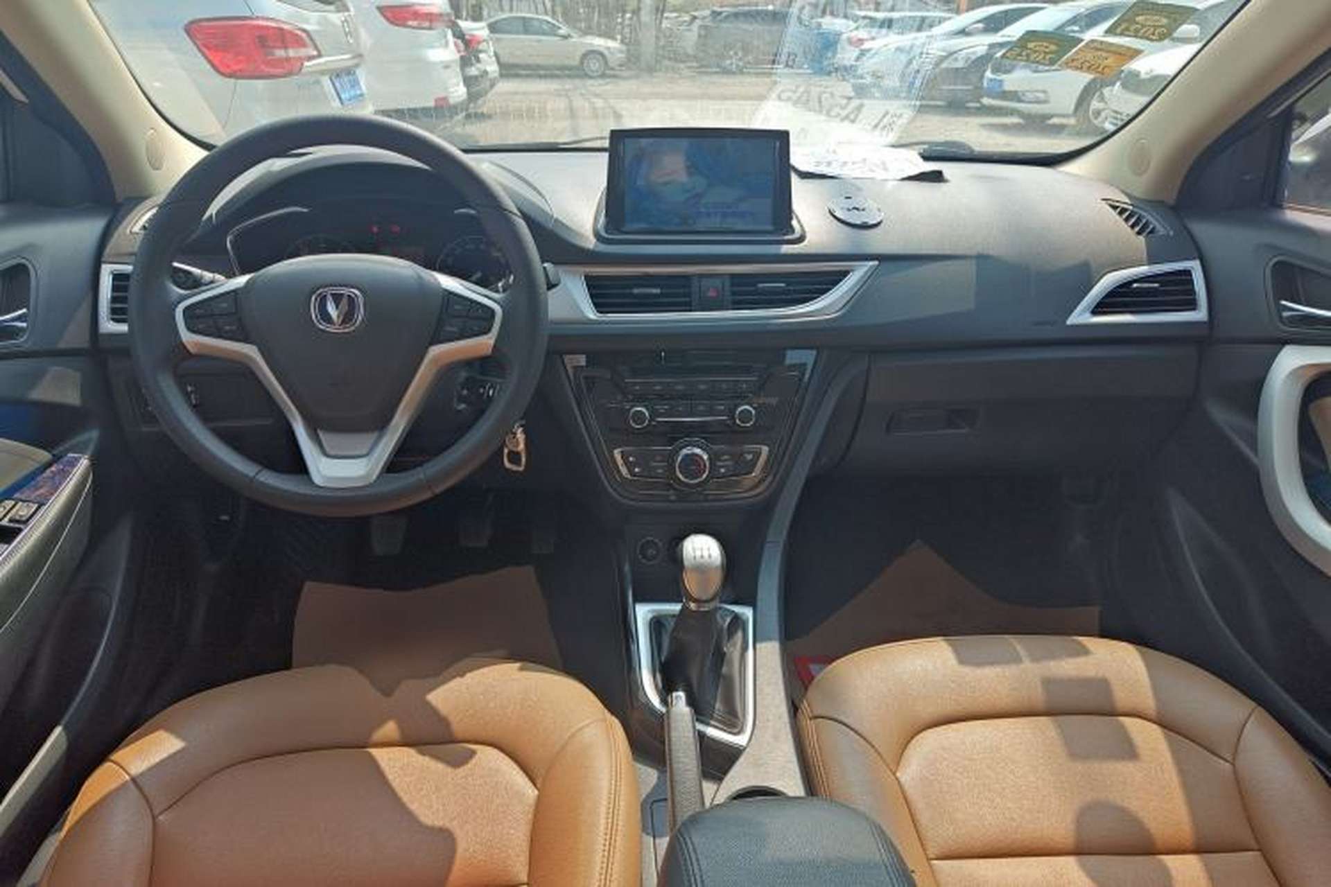 Used CHANGAN Alsvin V7 2016 1.6L Manual LeShang Model China V Standard Center Console