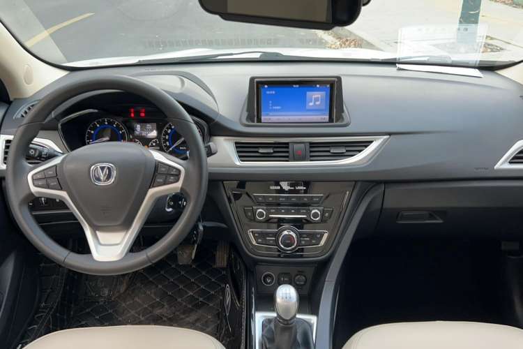 Used CHANGAN Alsvin V7 2016 1.6L Manual Enjoyment Model China V Standard Center Console