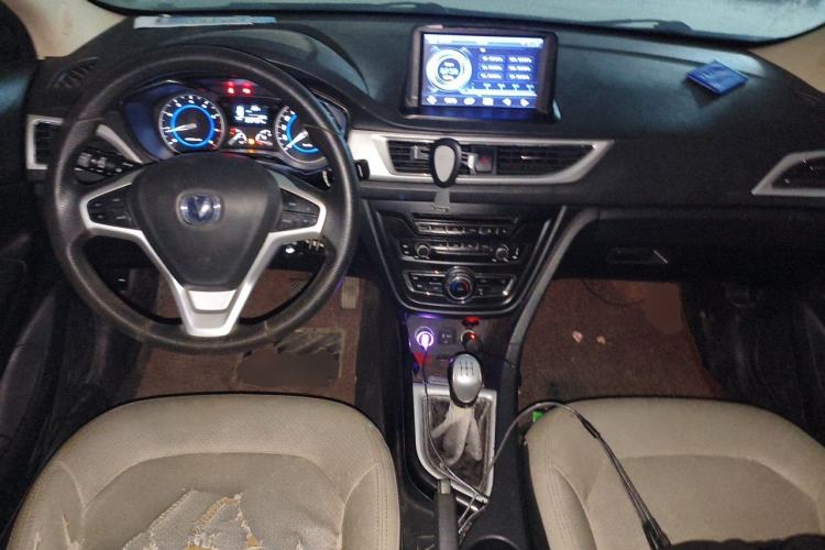 Used CHANGAN Alsvin V7 2016 1.6L Manual LeShang Model China IV Standard Center Console