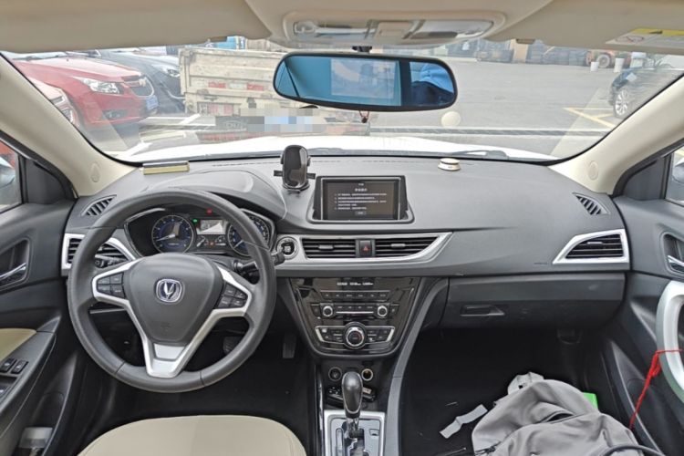 Used CHANGAN Alsvin V7 2016 1.6L Automatic Enjoyment Model China V Standard Center Console