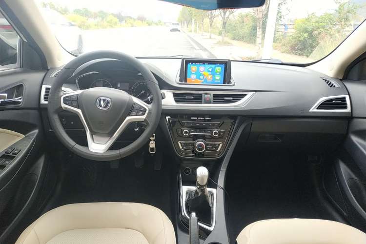 Used CHANGAN Alsvin V7 2016 1.6L Manual Enjoyment Model China V Standard Center Console