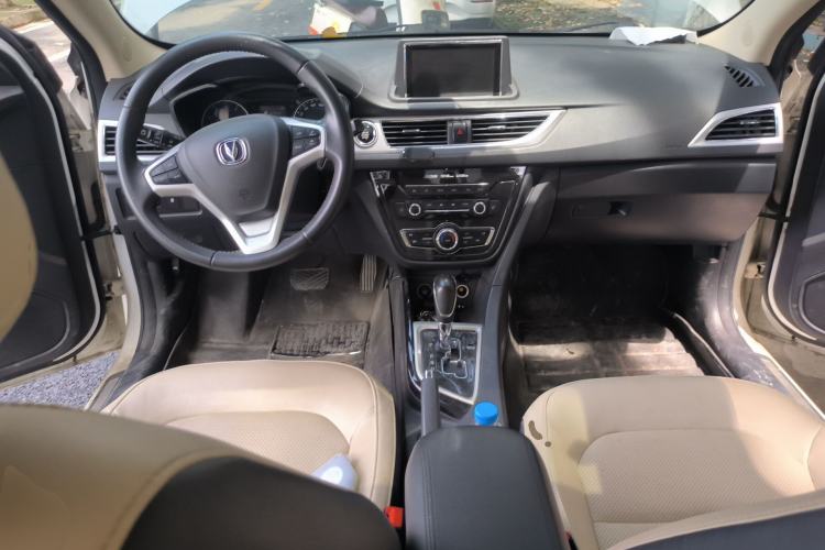 Used CHANGAN Alsvin V7 2016 1.6L Automatic Fun Model China V Standard Center Console