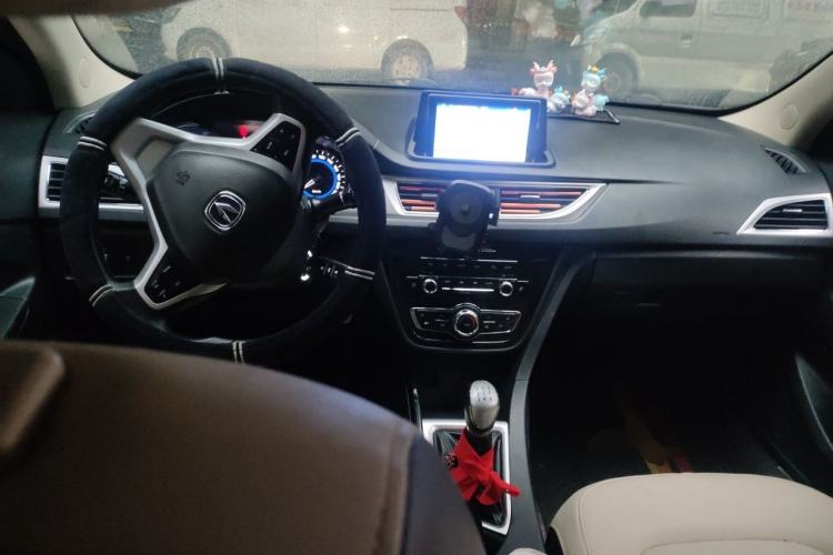 Used CHANGAN Alsvin V7 2016 1.6L Manual Enjoyment Model China V Standard Center Console